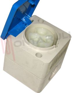 Immagine di PRESA CEE A PARETE SCHYLLER 16A IP44