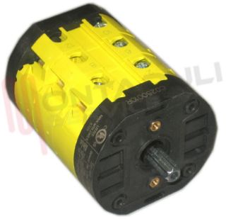 Immagine di COMMUTATORE DI LINEA 3P 16A RETROQ. C0250010R